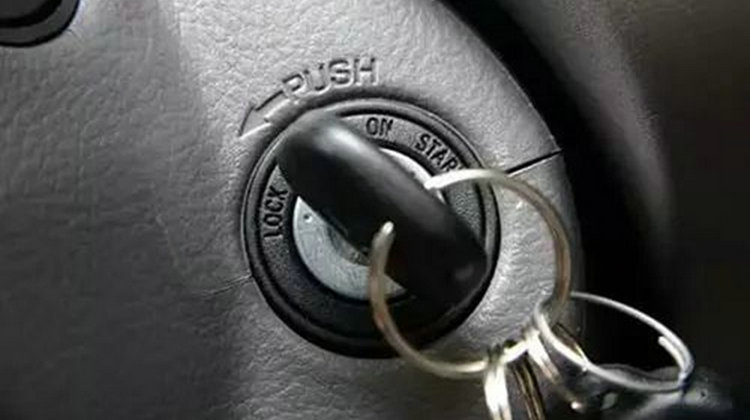 汽車(chē)打火沒(méi)反應(yīng)沒(méi)聲音怎么回事