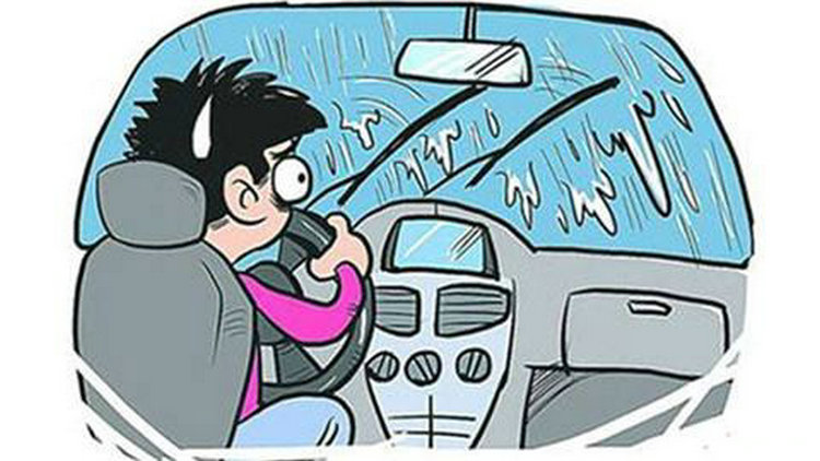 預(yù)防車玻璃結(jié)冰的方法有哪些