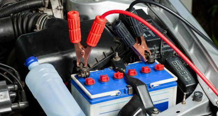 汽車(chē)電瓶搭線正確做法