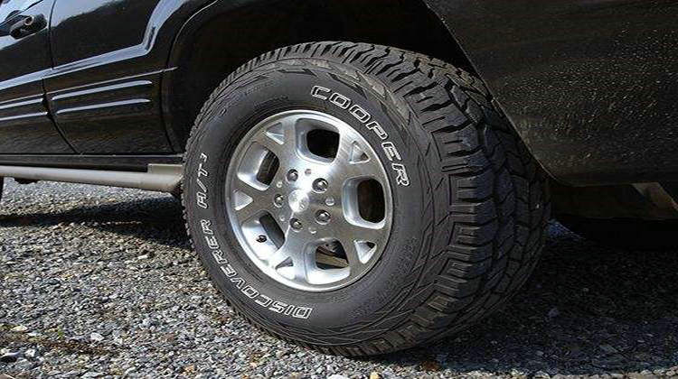 汽車(chē)輪胎壞了一個(gè)要換一對(duì)嗎