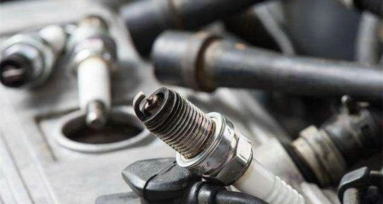 汽車更換火花塞一般多少錢(qián)