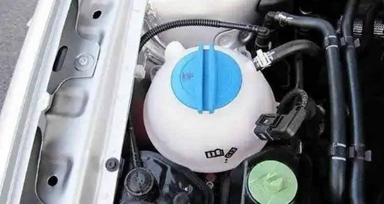 汽車防凍液漏完了還能開(kāi)嗎