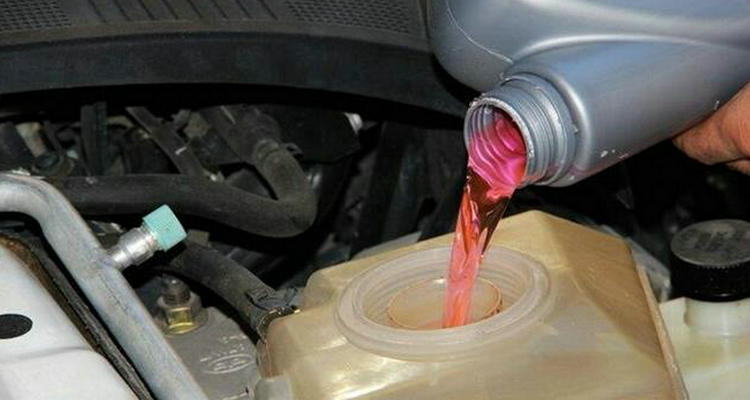 汽車防凍液可以混加嗎