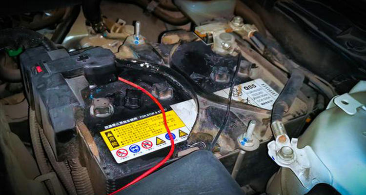 汽車電瓶突然沒(méi)電了是怎么回事