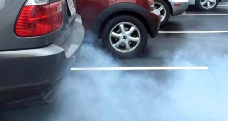 汽車(chē)冒白煙是不是燒機(jī)油