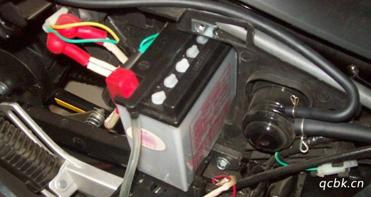 摩托車電瓶放久了沒(méi)電了怎么恢復(fù)
