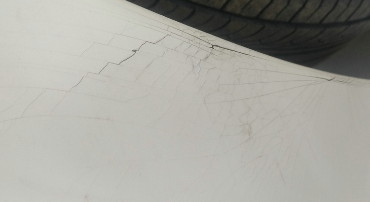 車漆裂紋如何修復(fù)