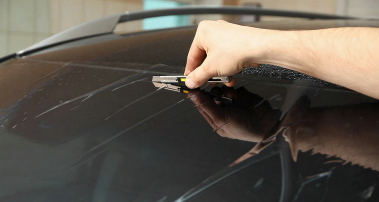 汽車舊貼膜怎么撕下來(lái)