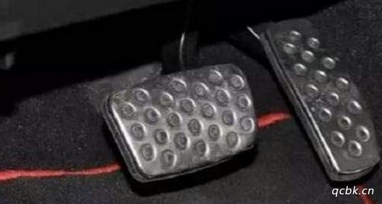 剎車和離合器的正確踩法