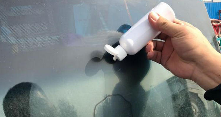 汽車玻璃有劃痕可以修復(fù)嗎