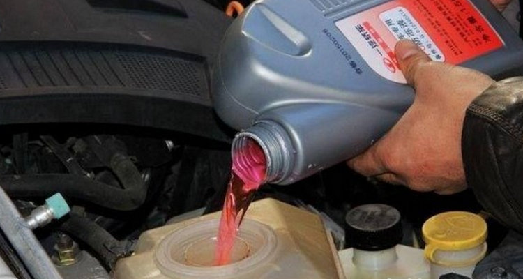 換了防凍液后溫度高怎么解決