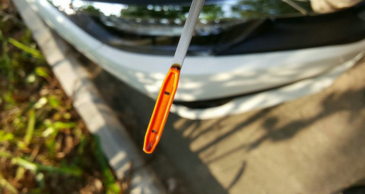 如何檢查機油量是否正常