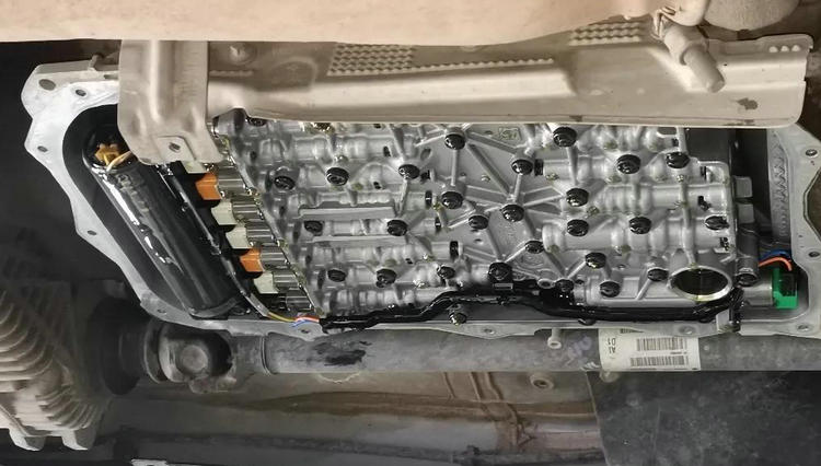 手動(dòng)擋變速箱油多少公里換一次