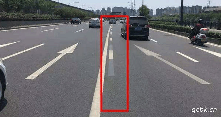 單實(shí)線掉頭扣幾分罰多少錢