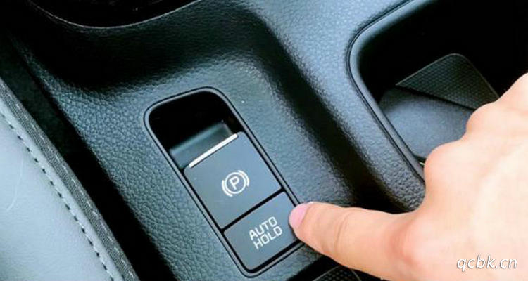 自動擋剎車失靈可以拉電子手剎嗎