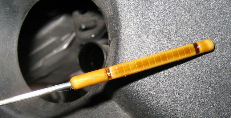 汽車機(jī)油為什么要定期更換