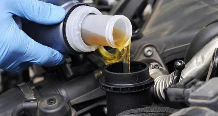 2萬(wàn)公里換機(jī)油合適嗎