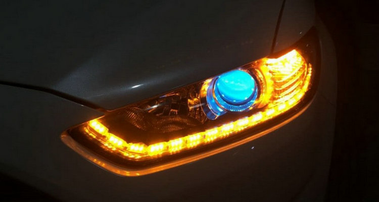 原廠的車(chē)燈晚上不太亮怎么辦