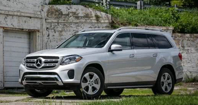 踩油門發(fā)動機(jī)聲音大是什么原因