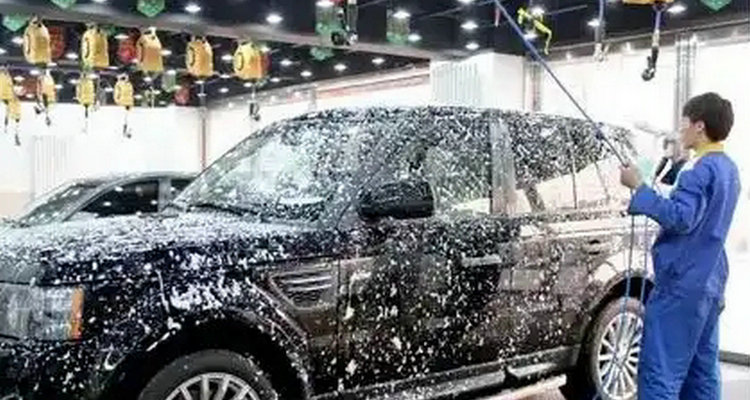 汽車多長(zhǎng)時(shí)間洗一次比較好