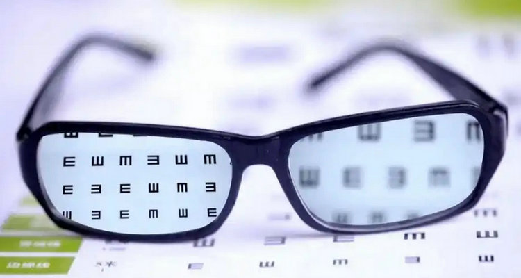 學駕照視力不能低于多少度