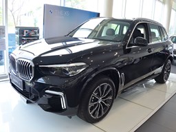 2022款 華晨寶馬X5外觀圖片