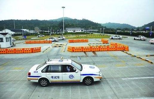 科目二考試心理，熟練后心中有數(shù)不緊張