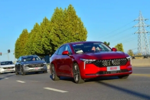 奔騰b70二手車價(jià)格，市場最低成交價(jià)不到1萬