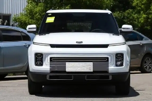 吉利icon二手多少錢，最新二手車成交價7萬