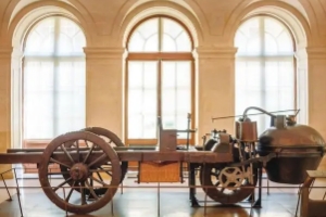 汽車的演變過程簡圖，歷經(jīng)三個時代