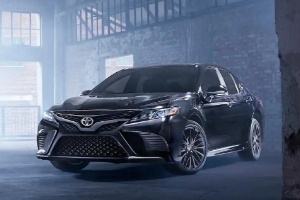 凱美瑞2.0豪華版落地價(jià)2022，全款落地最低報(bào)價(jià)20萬（分期落地首付7.9萬）