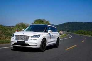 林肯冒險(xiǎn)家2022款報(bào)價(jià)及圖片，市場(chǎng)最新款報(bào)價(jià)24萬起