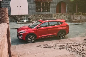 大眾思皓x8怎么樣，搭載1.5T+6DCT動力組合（三排六座布局）