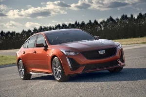 凱迪拉克ct5油耗高不高，并不算高（實(shí)測(cè)油耗10L左右）