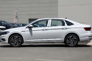 新速騰降價(jià)6萬(wàn) 新車(chē)優(yōu)惠1.5萬(wàn)元(優(yōu)惠裸車(chē)價(jià)11萬(wàn))