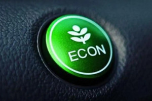 三種駕駛模式哪種最省油 經濟模式最省油(降低轉速適合堵車路段)