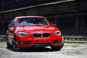 寶馬1系二手車(chē)多少錢(qián) 二手寶馬1系售價(jià)10萬(wàn)(表顯里程4萬(wàn)公里)