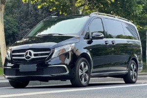 豐田埃爾法和奔馳v260哪個(gè)好 奔馳v260動(dòng)力強(qiáng)(車身長達(dá)5.4米)