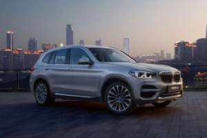 寶馬x3落地價(jià)是多少萬(wàn) 入門(mén)裸車(chē)全款落地44.80萬(wàn)（必要花費(fèi)37293元）