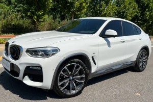 寶馬x4優(yōu)惠10萬(wàn) 優(yōu)惠9萬(wàn)元(裸車(chē)價(jià)格37萬(wàn))