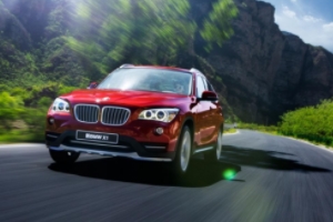 寶馬x1怎么樣 外觀大氣、動(dòng)力強(qiáng)勁、空間寬敞（2780毫米長(zhǎng)軸距）