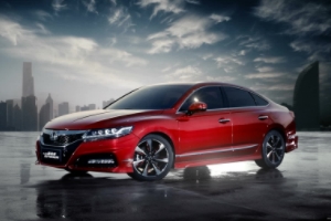 思鉑睿和雅閣哪個(gè)好 雅閣好一些（配置豐富、動(dòng)力充足、保值率高）