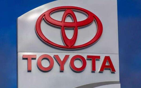 豐田的車標(biāo)歷史 自創(chuàng)建以來(lái)經(jīng)歷多次變化