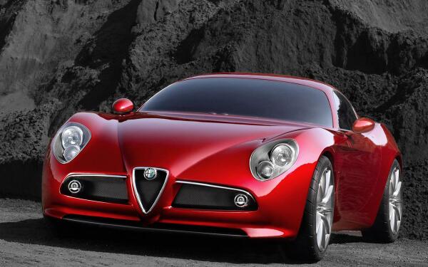 品牌創(chuàng)造至今已有110年 阿爾法羅密歐的車標(biāo)歷史科普