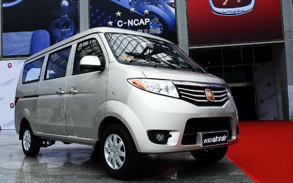 長安金牛星的車標歷史 老車企的創(chuàng)新路