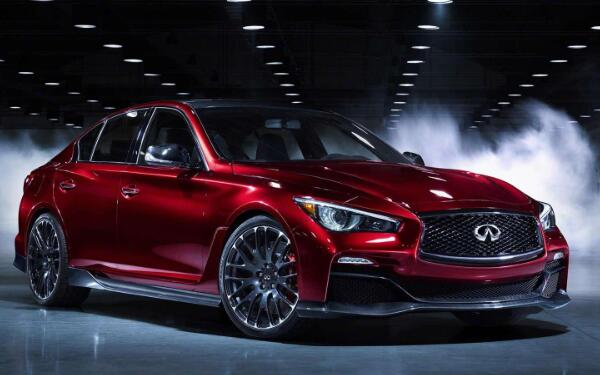 英菲尼迪的車標歷史 豪車界的弄潮兒