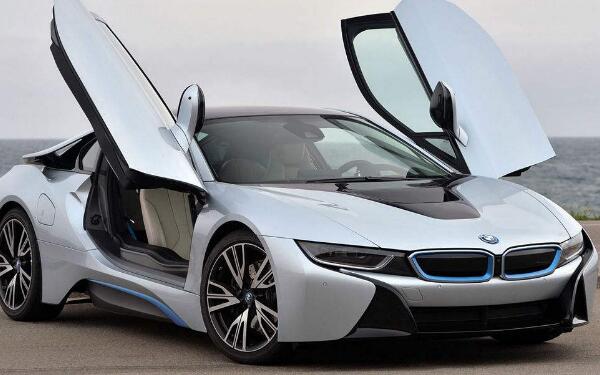 混合動力汽車是什么 由兩個或多個驅(qū)動系統(tǒng)聯(lián)合的車