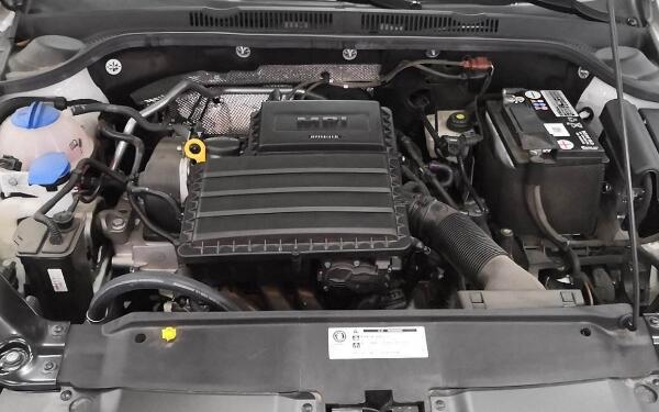 與發(fā)動機基本信息有關(guān) 發(fā)動機型號是什么	