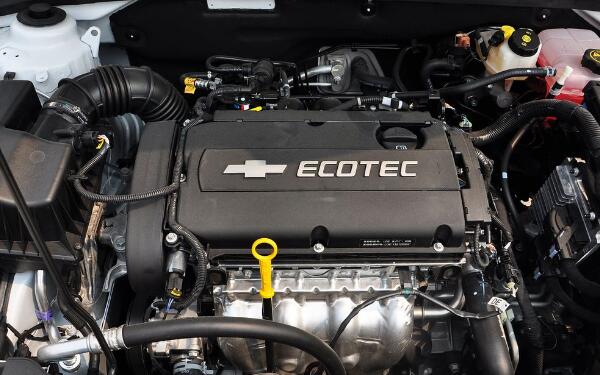 科魯茲發(fā)動機系列介紹 科魯茲發(fā)動機故障燈亮怎么回事	