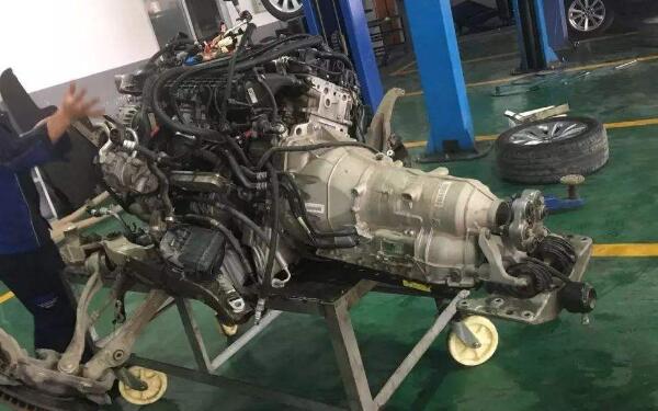 汽車(chē)“三漏”現(xiàn)象令人煩惱 如何做好發(fā)動(dòng)機(jī)密封